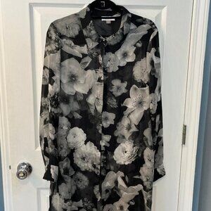 Women's Calvin Klein Black and Silver Floral Tunic - Size Large